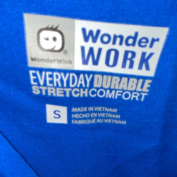 Scrub vest Wonder Wink scrub vest New W/o tags NWOT - Picture 4 of 4